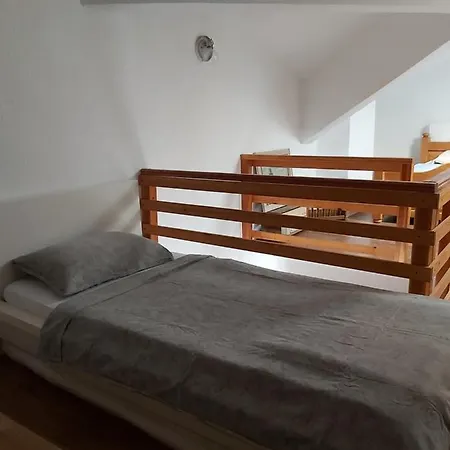 Prenociste Smjestaj Mia 1