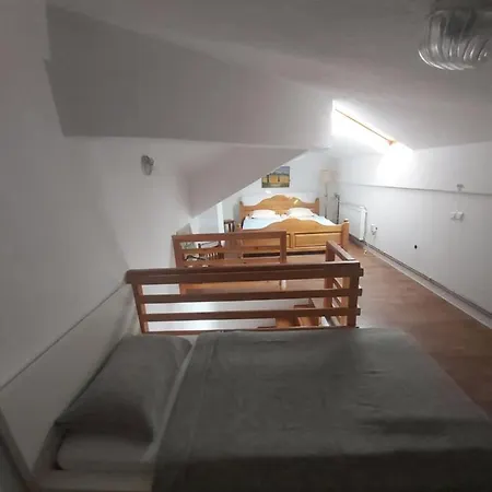 شقة Prenociste Smjestaj Mia 1